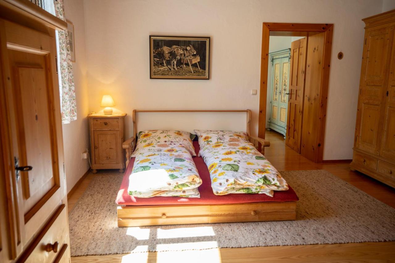 Landhauswohnung Mit Wildromantischem Garten Füssen المظهر الخارجي الصورة