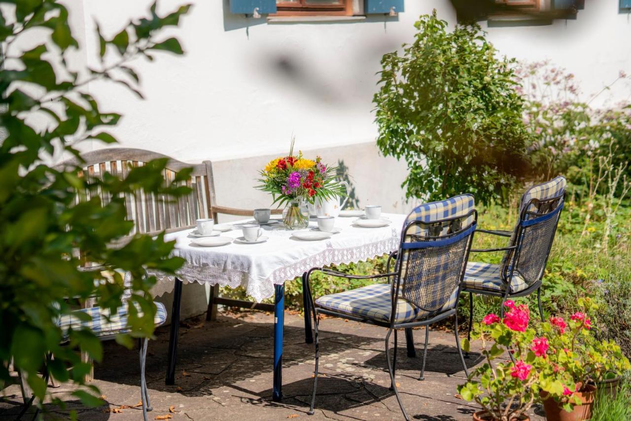 Landhauswohnung Mit Wildromantischem Garten Füssen المظهر الخارجي الصورة